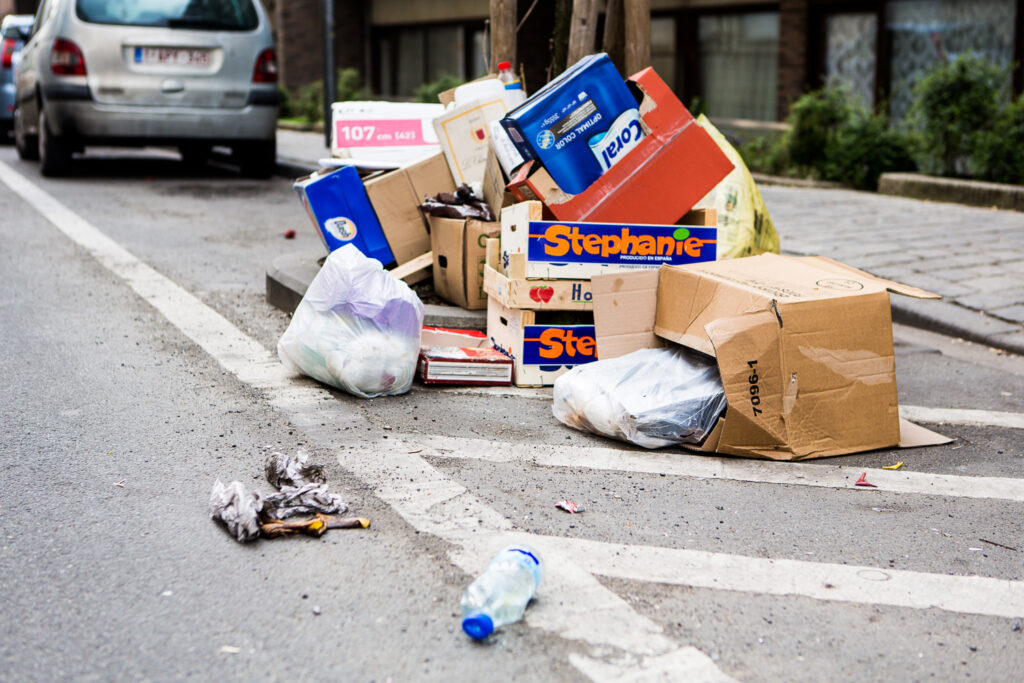 'Brussels is not a dump!': A fifth of the illegal waste in Brussels abandoned by non-Brussels residents