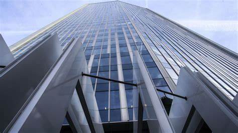Actiris files complaint against YouTube daredevils who climbed Brussels towers