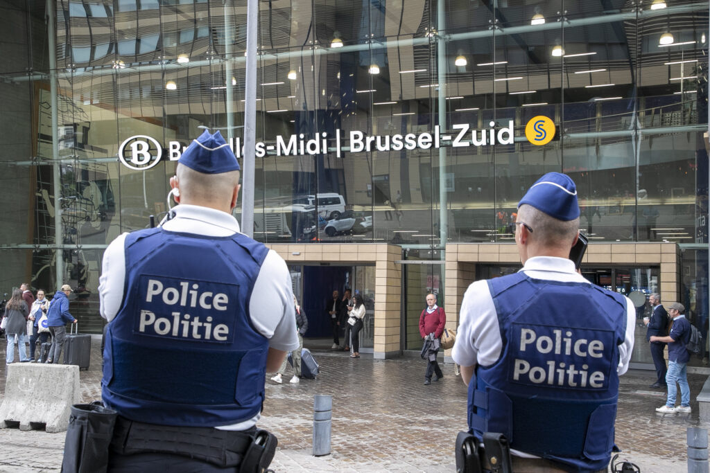 Man injured in stabbing near Brussels-Midi station