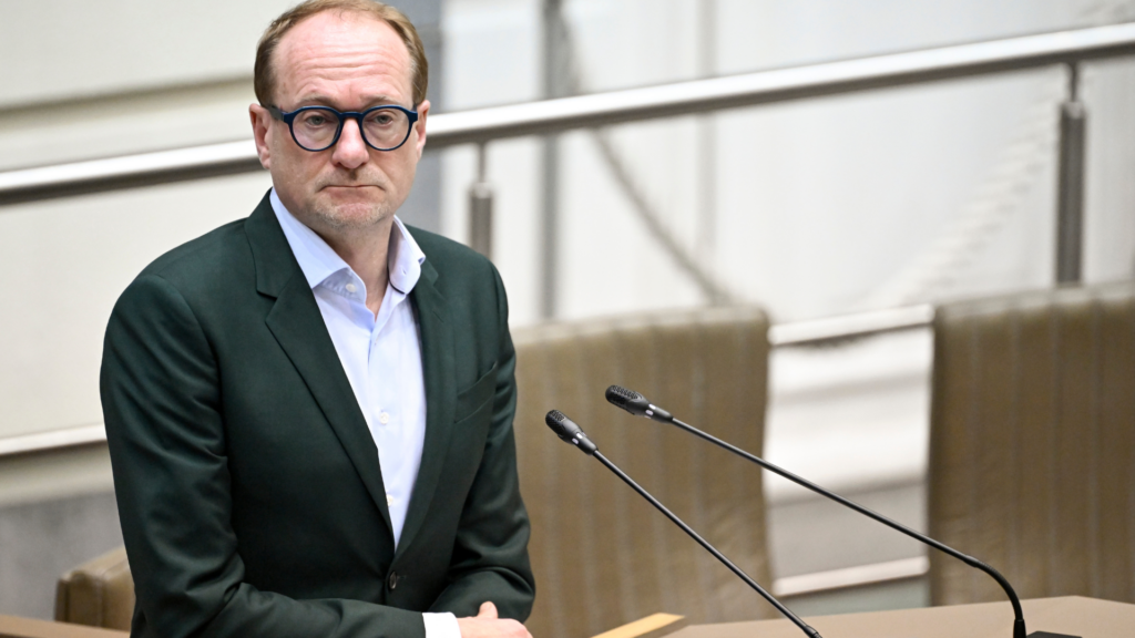 Brussels hospitals violating language rules could be sued by Flanders