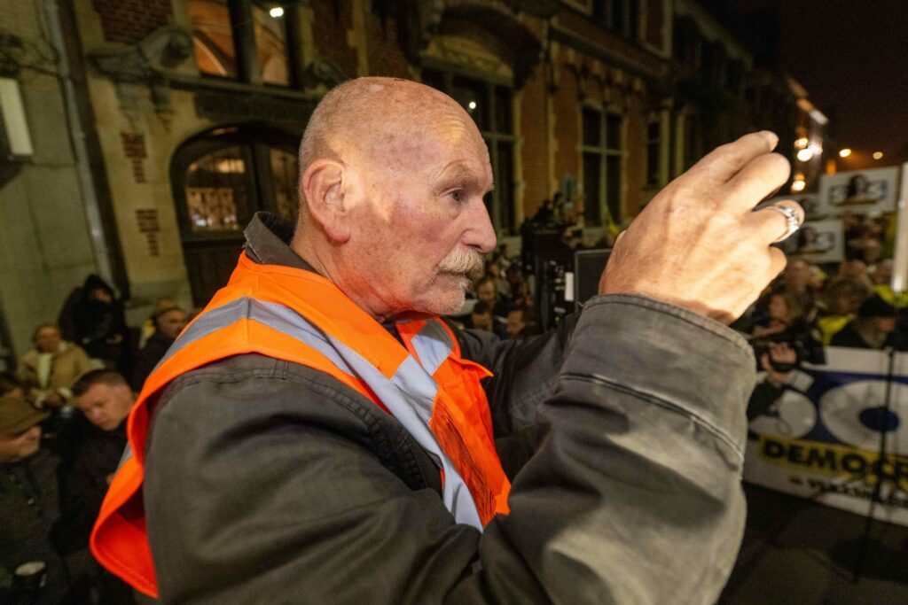 Flemish far-right militants in court for terrorising asylum seekers at hotel
