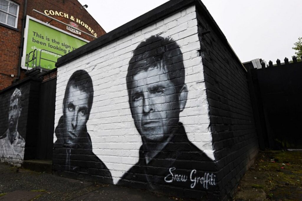 Oasis fans lose over £2 million due to ticket fraud