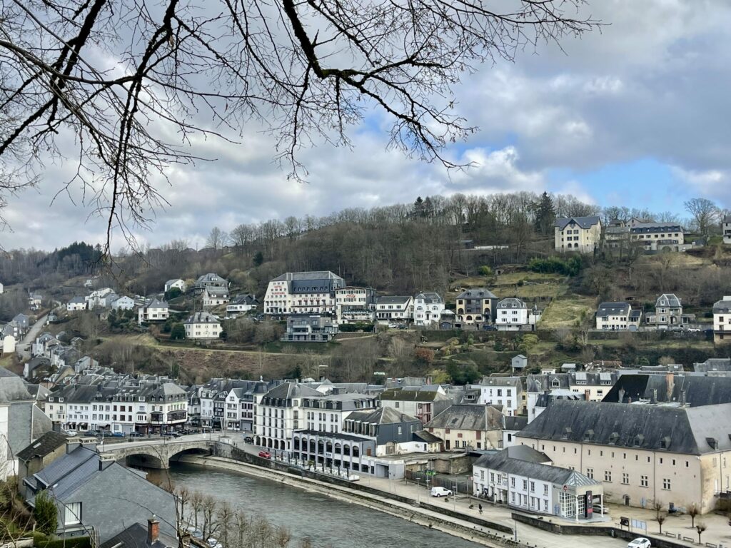 Man dies in traffic accident in Ardennes