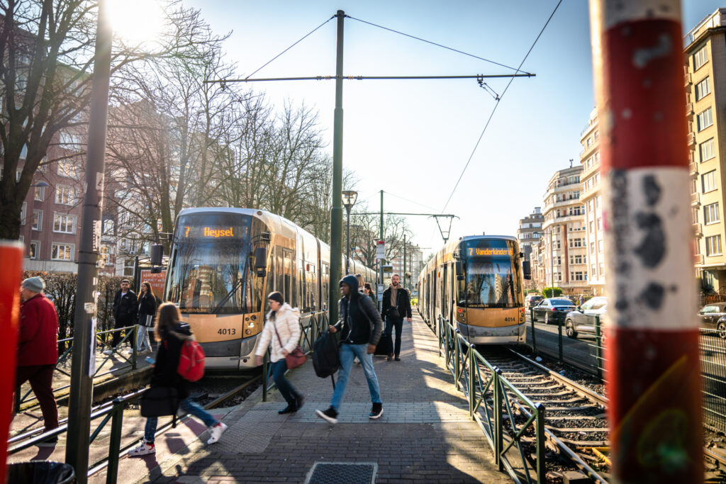 How far do public transport lines in Brussels really go?