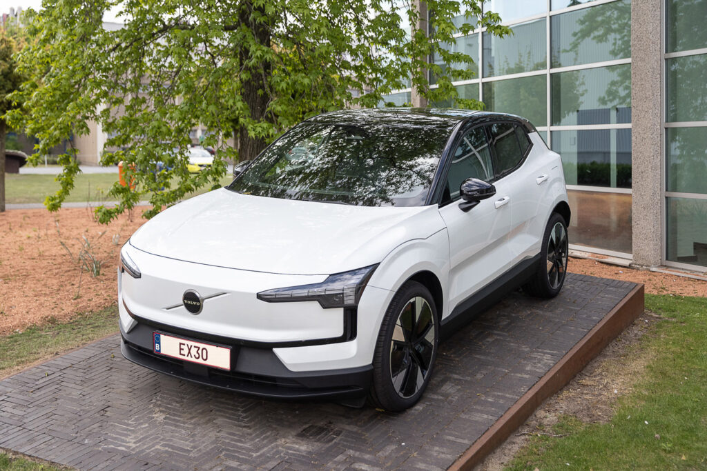 First EX30 rolls off the production line at Volvo plant in Ghent
