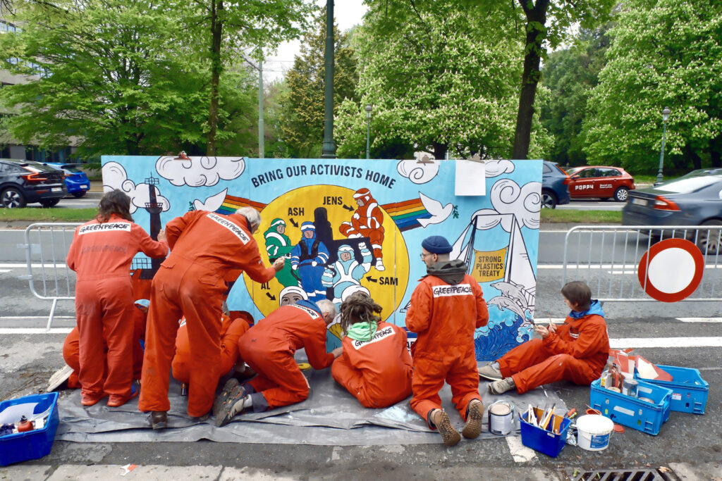 Protest at South Korean Embassy in Brussels over detained Greenpeace activists