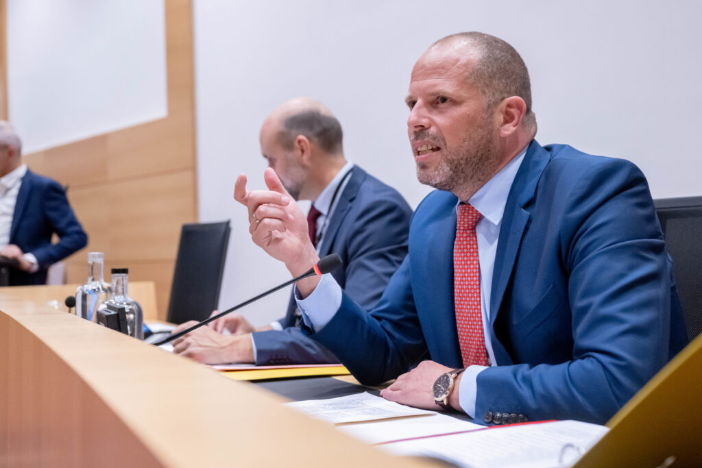 Francken denies lack of democratic oversight for Belgian defence budget