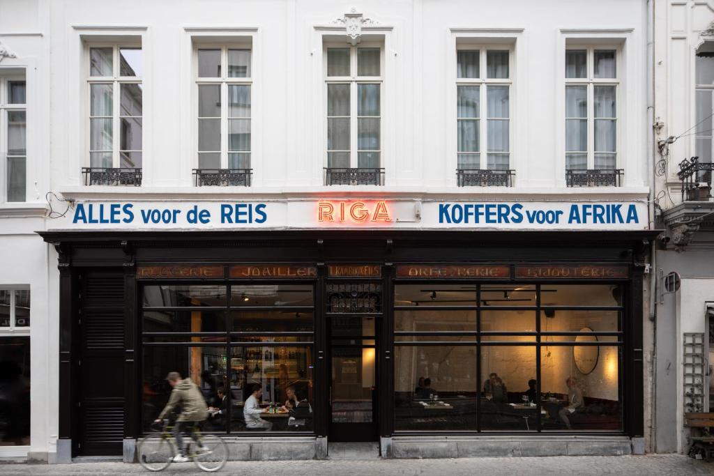Hidden Belgium: Hotel Riga