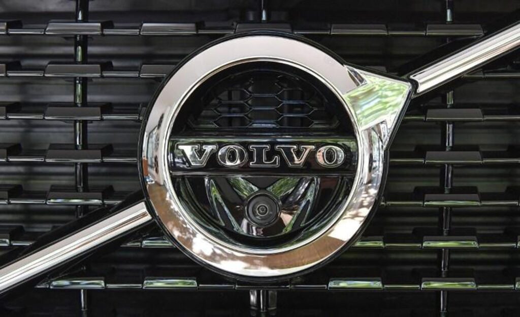 Volvo Cars to cut 3,000 jobs