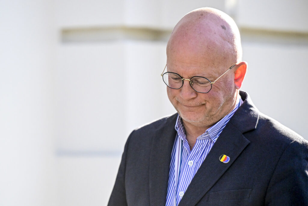 Rail unions reject preliminary government agreement