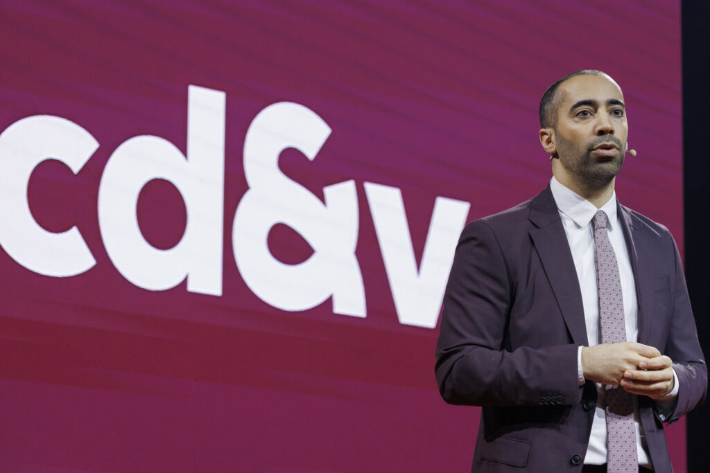 Flemish Christian Democrats re-elect Sammy Mahdi as their leader