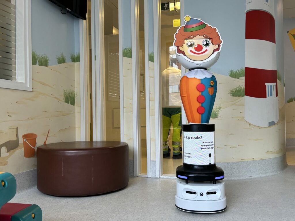 UZ Brussel social robot to comfort children in emergency room