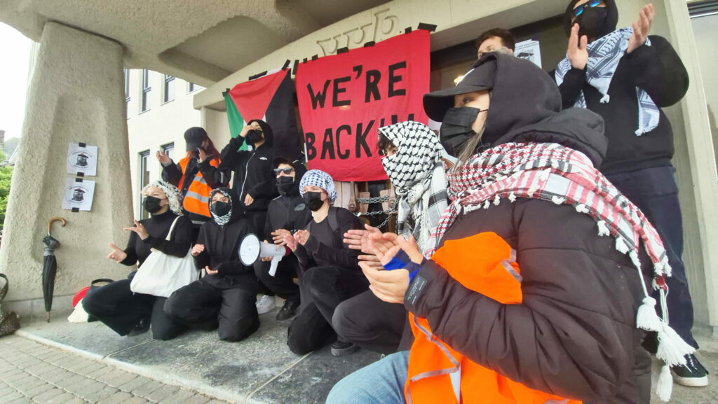 Pro-Palestinian students blockade VUB in Brussels
