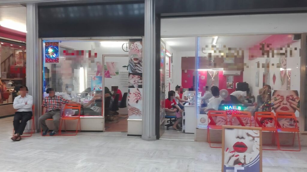 Behind the Gloss: Vietnamese nail salons in Brussels and the shadow of ...