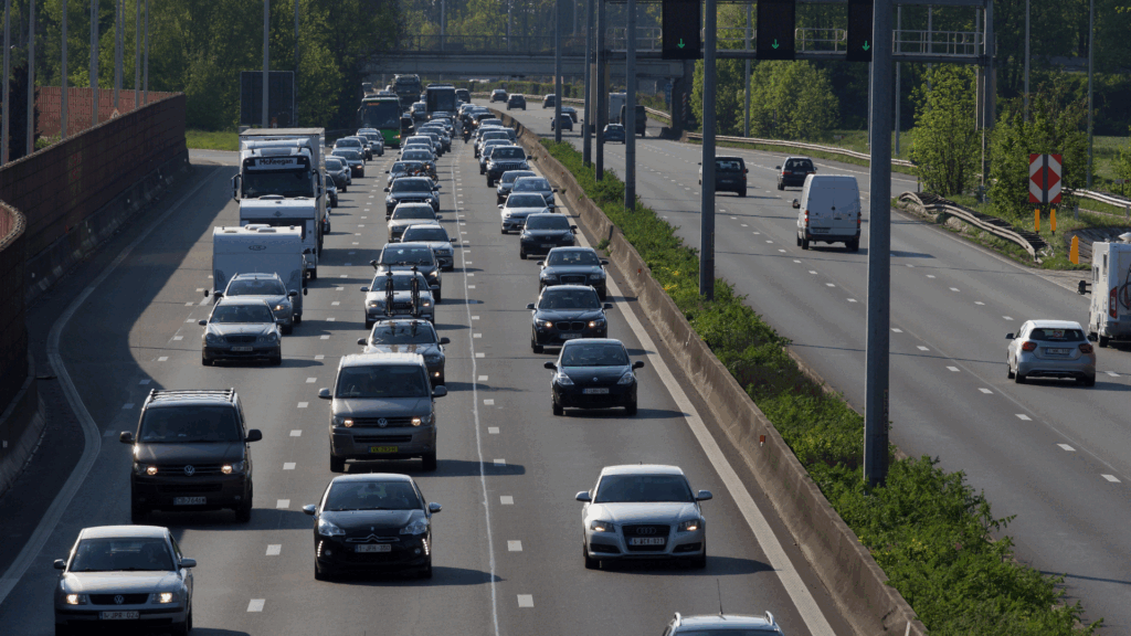 Long traffic jams towards the Belgian coast