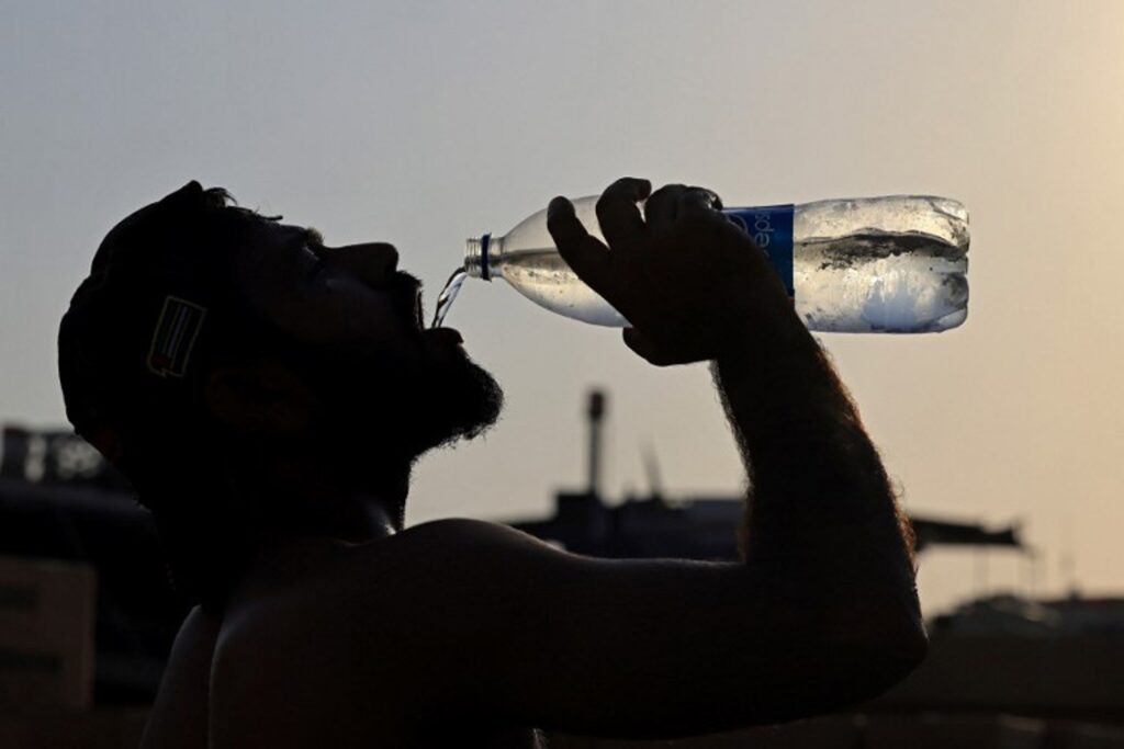 UAE sees record May temperature of 51.6°C