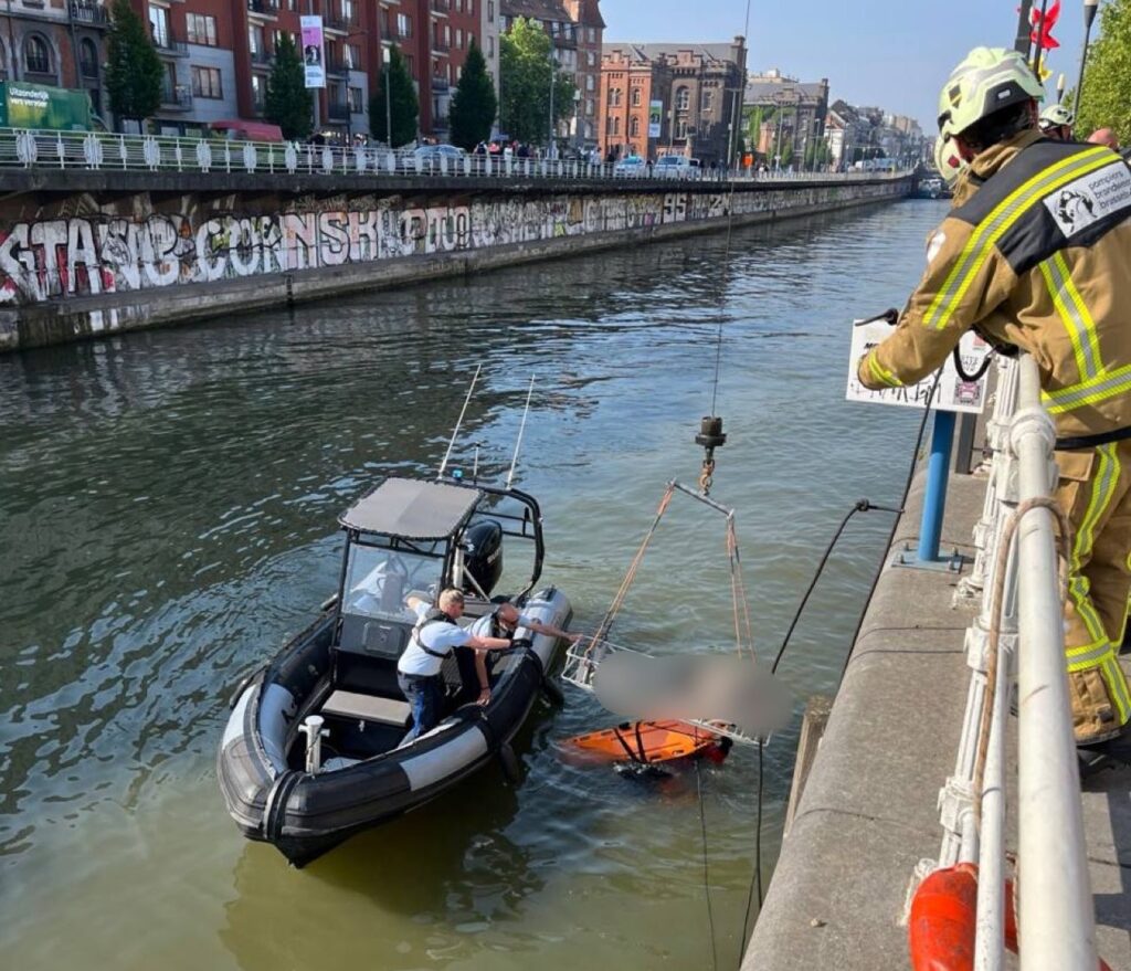 Sixty-year-old man rescued from Brussels canal