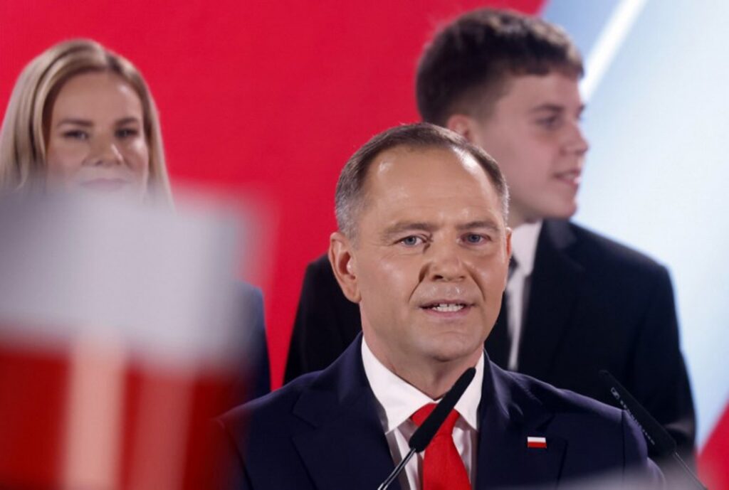 Nationalist candidate narrowly wins Polish presidential election