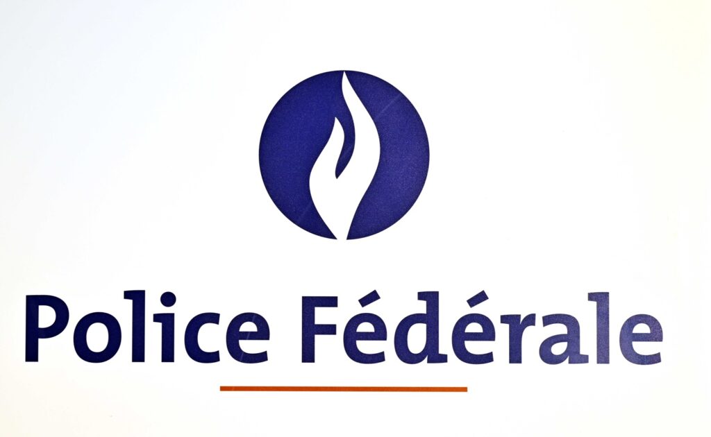 Federal police deny relaxation of border controls