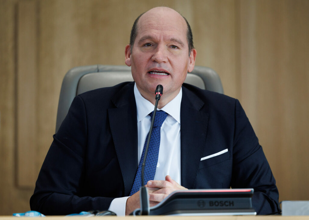 'The city will catch you': Brussels to crack down on money laundering in hospitality