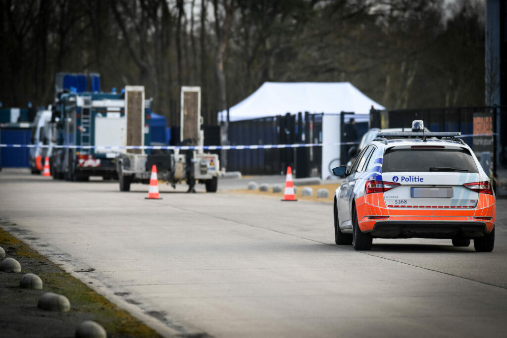 Volunteers start search for body of young woman missing since 2010