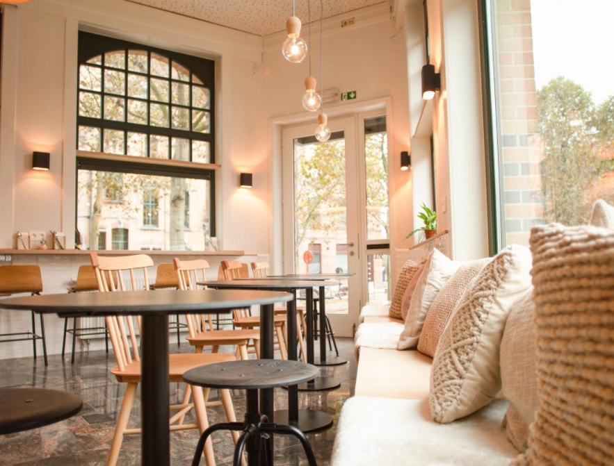 Hidden Belgium: Estelle