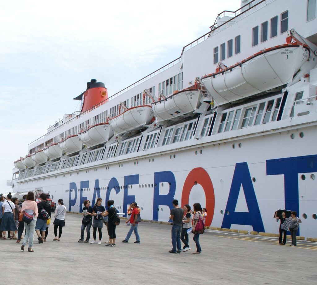 Peace Boat arrives in Zeebrugge to commemorate Hiroshima and Nagasaki bombings