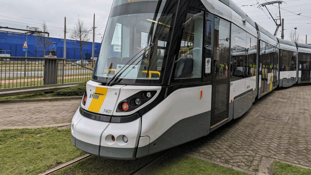 Flanders puts light rail project to Brussels on hold