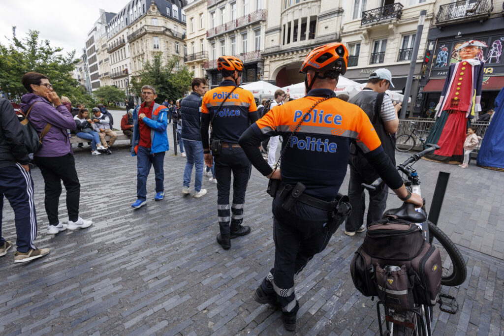 Number of women in police training decreases