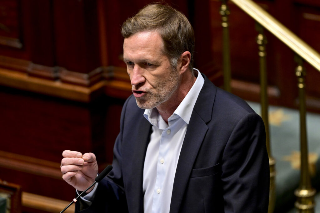 Leader of PS addresses party presidents calling to recognize Palestine