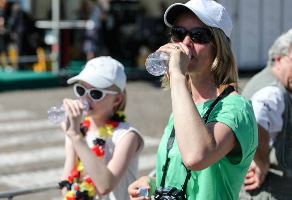 Bottles or filters: How safe is drinking water in Belgium?