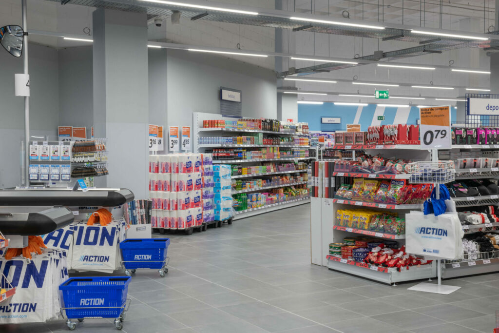 Action grows and passes 3,000-store mark