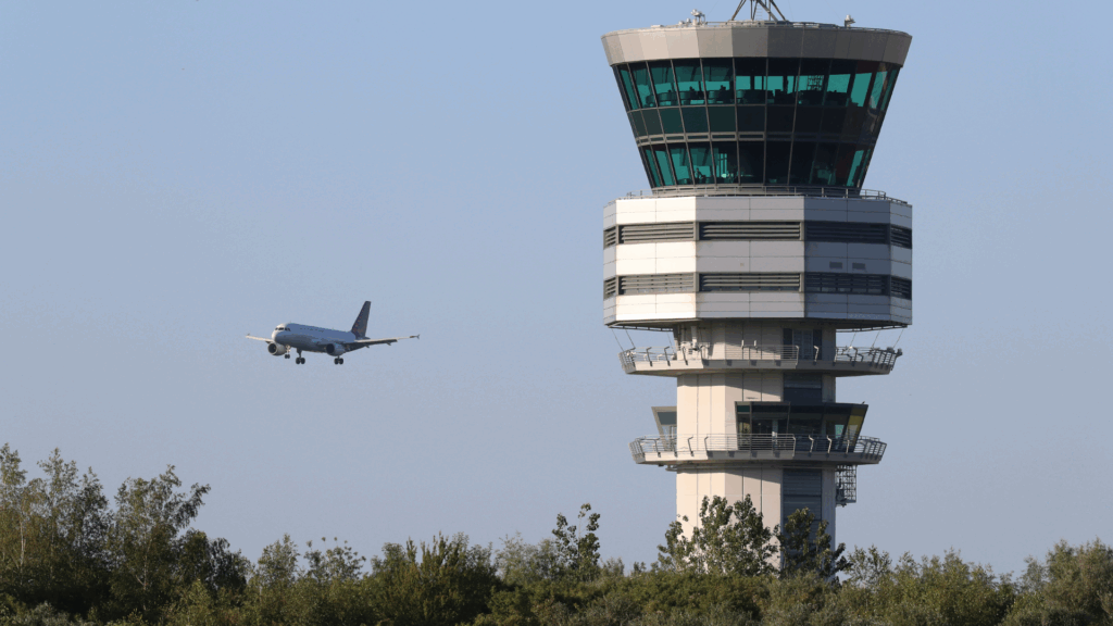 Three-day French air traffic control strike called off
