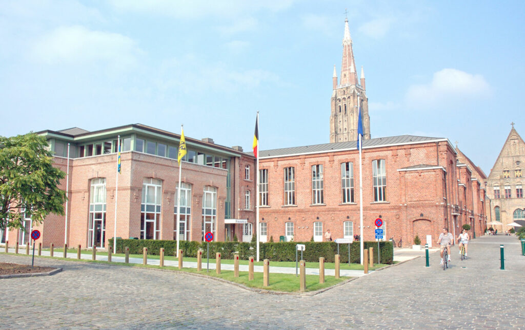 Digital exhibition brings artist Dali to Brugge