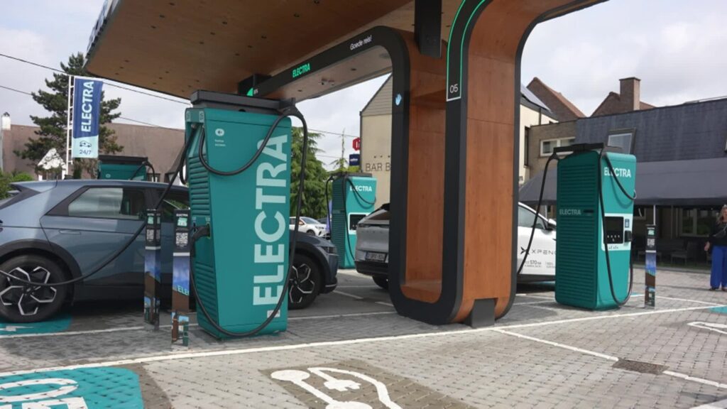 Electra raises €433 million to develop recharging network