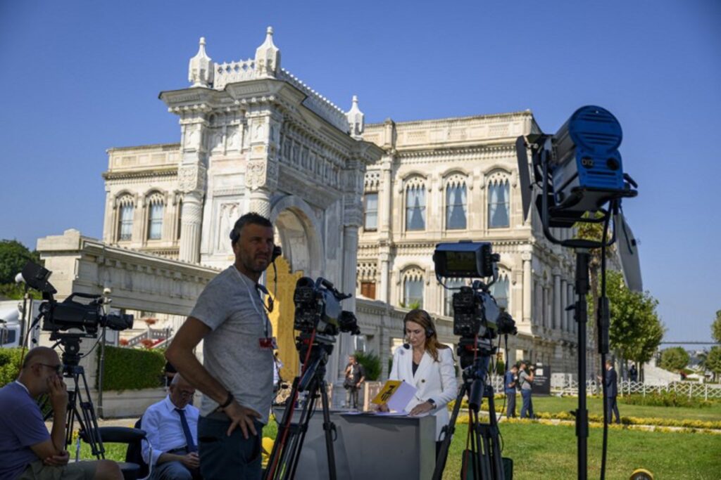 Ukrainian-Russian talks yield prisoner exchange