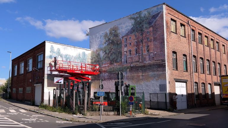 'Au bord du canal,' the newest fresco on the Street Art trail