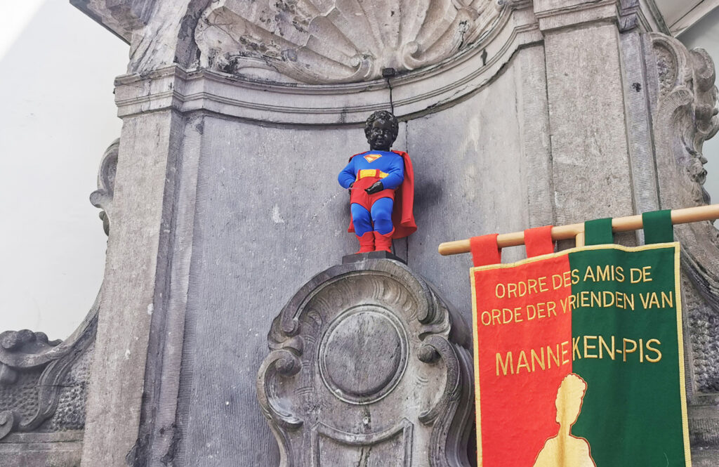 Manneken-Pis dons Superman costume for film's release