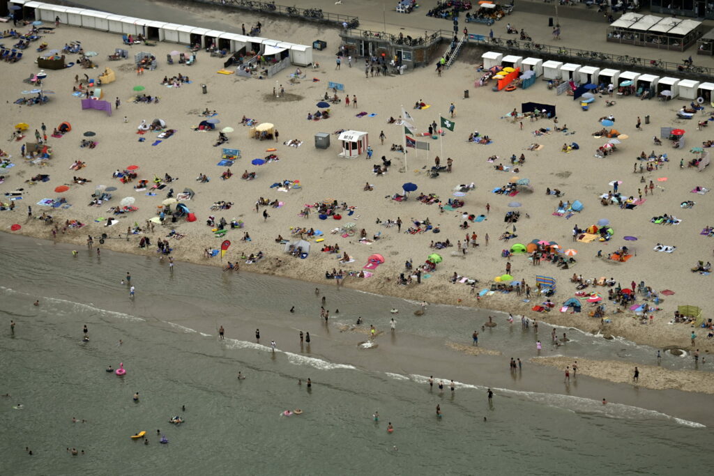 Woman dies on Belgian beach