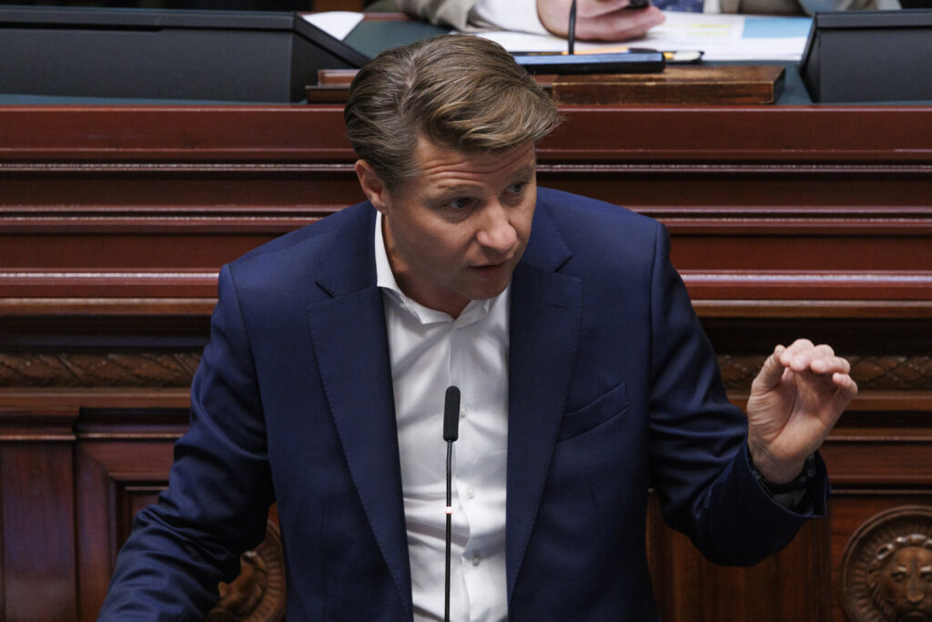 Young workers may get statutory holiday in first working year