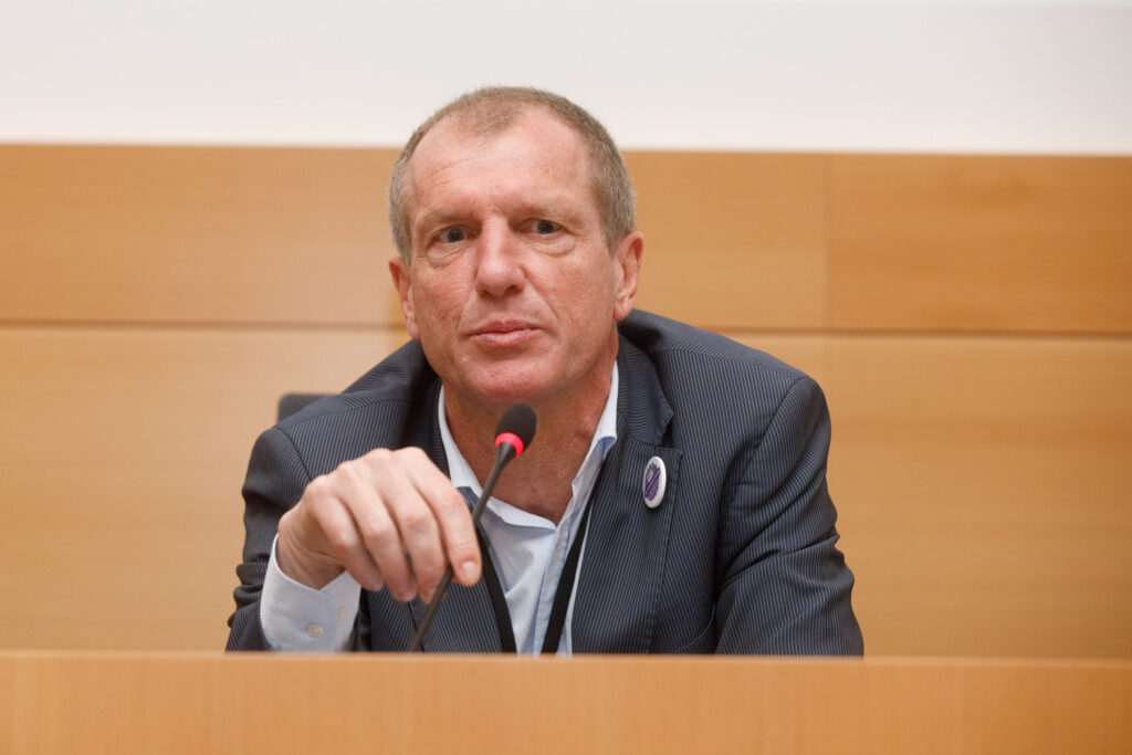 Pensioner healthcare workers keep tax benefits until 2026