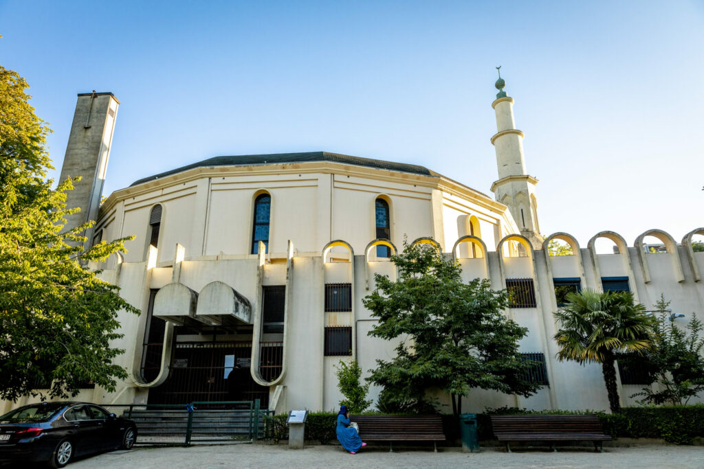 Minaret of Brussels' Great Mosque in Cinquantenaire Park to be dismantled