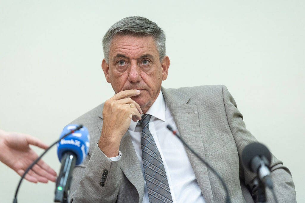 Pension penalty based on year of birth could work, says Jambon