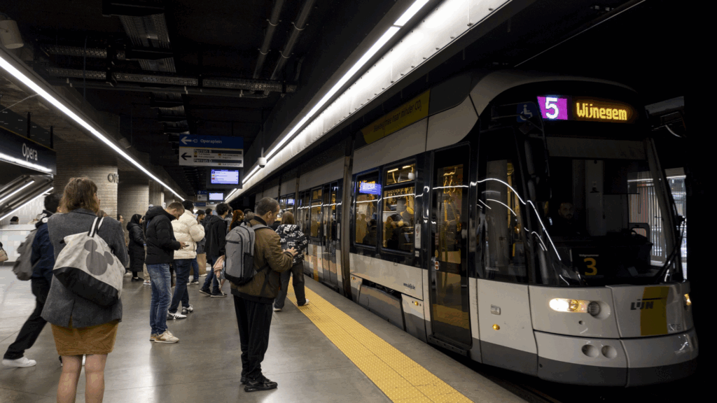 Slower tram services in Antwerp until late September