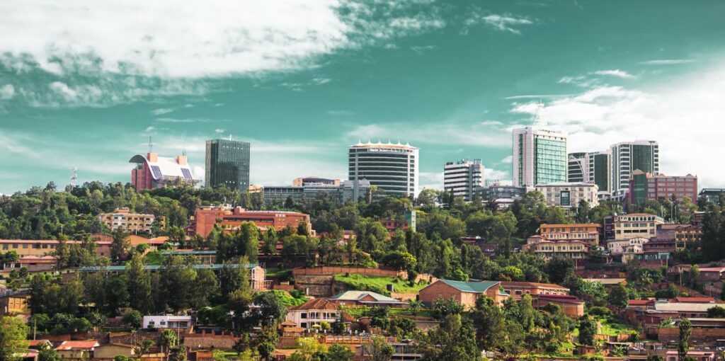 Migrants expelled by the US arrive in Rwanda under agreement with Washington