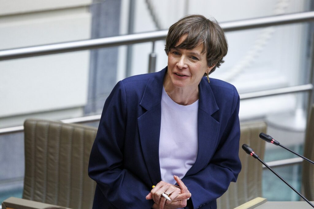 Flemish parliament passes new radio decree