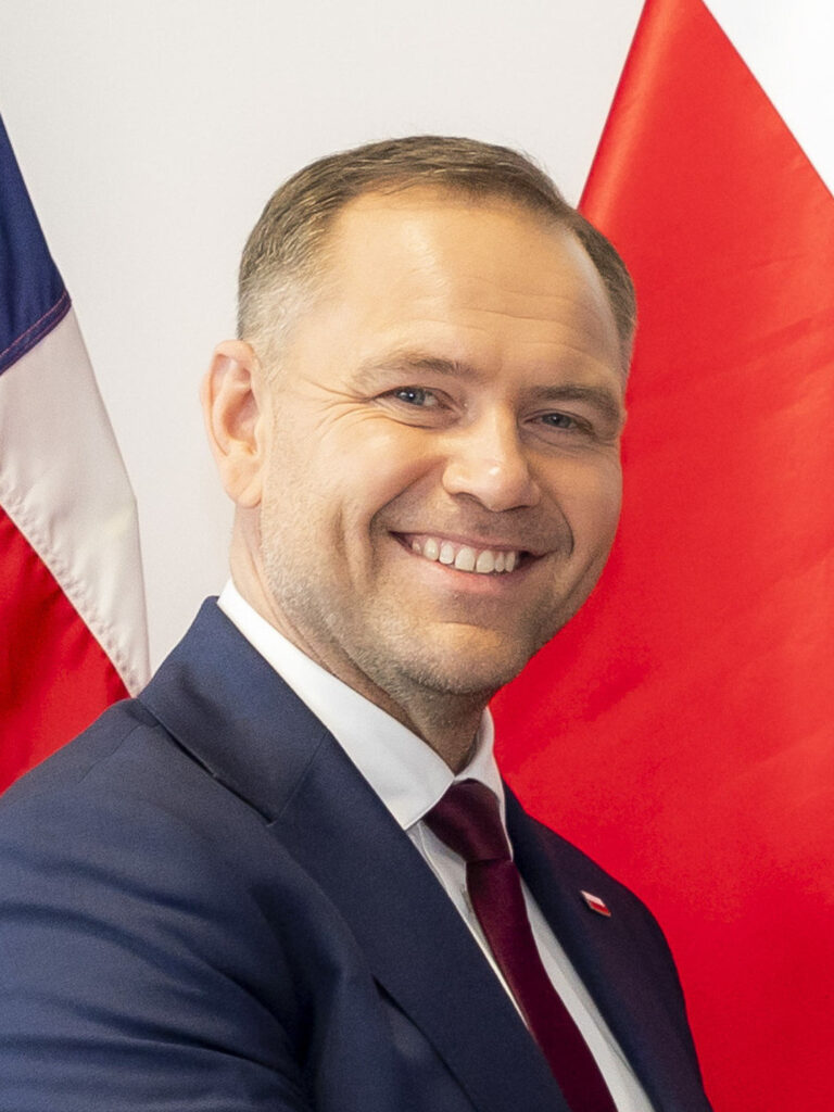 Polish President's veto could threaten Starlink Internet facility for Ukraine