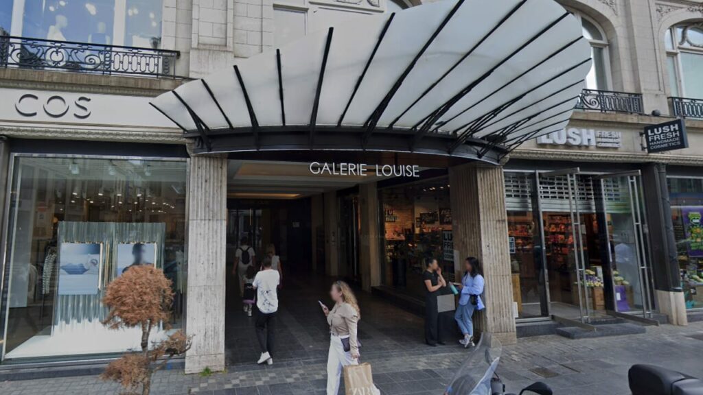 Louise Gallery in Brussels evacuated after explosion