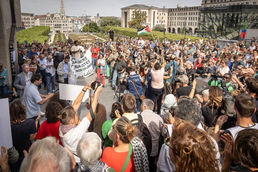 Hundreds of journalists in Brussels show solidarity with reporters killed in Gaza