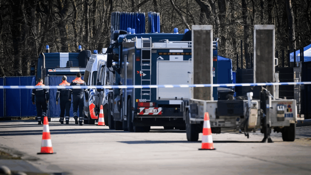 Heidi De Schepper - Search continues for body of young mother